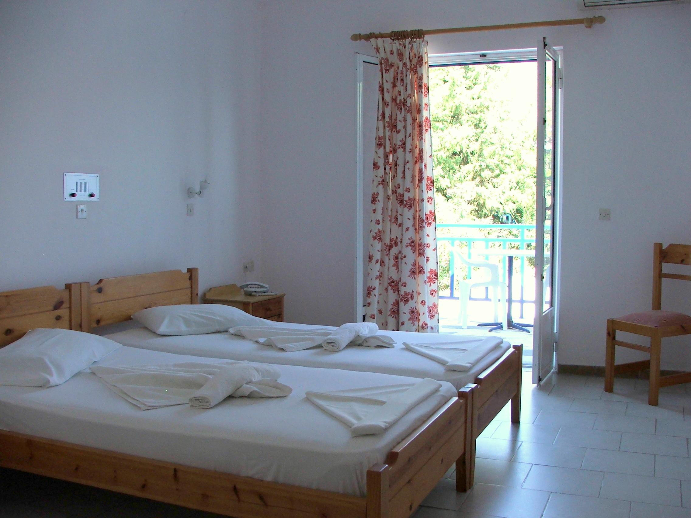 Hotel Sofia Marathókampos Exteriör bild